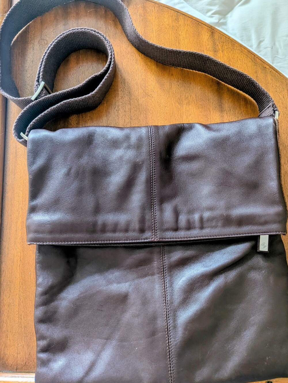Rare Moulton Brown Leather Messenger Bag. NWOT. Gorgeous.